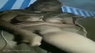 Dokumentasi Ukhti Hijab Cantik Live Bersantai Kasur poster
