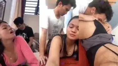 Gadis Cantik Pasrah Goyang Kasur Peraduan poster