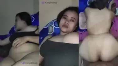 Gadis Cantik Pasrah Goyang Kasur Rumah poster