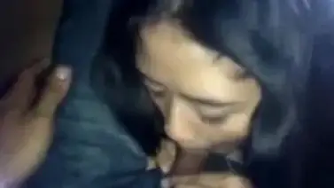 Gadis Cantik Pasrah Servis Kasur Bareng Pacar poster