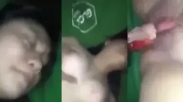 Gadis Desa Perawan Pertama Kali Ngentot Indo poster