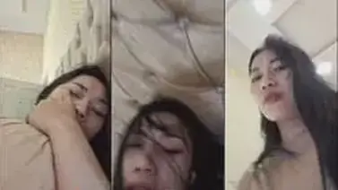 Live Dara Unboxing Lubang Vagina Sampai Banjir poster